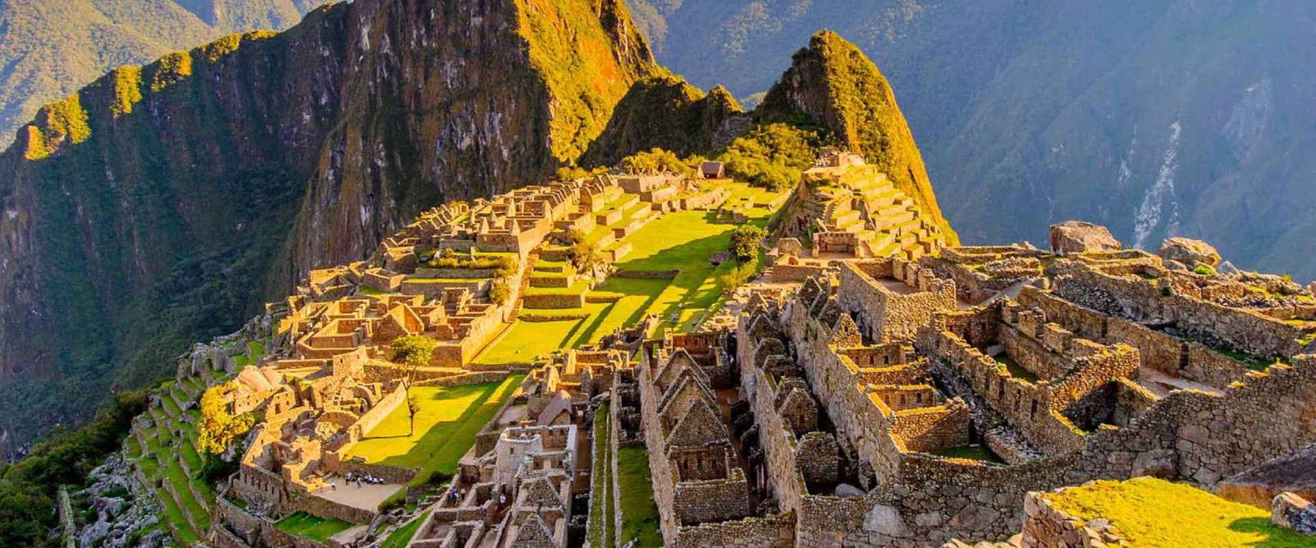 What does virtual tour mean?